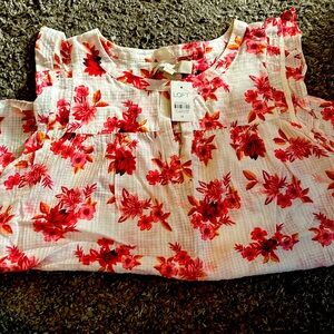 Loft Flowered Sleeveless Blouse!